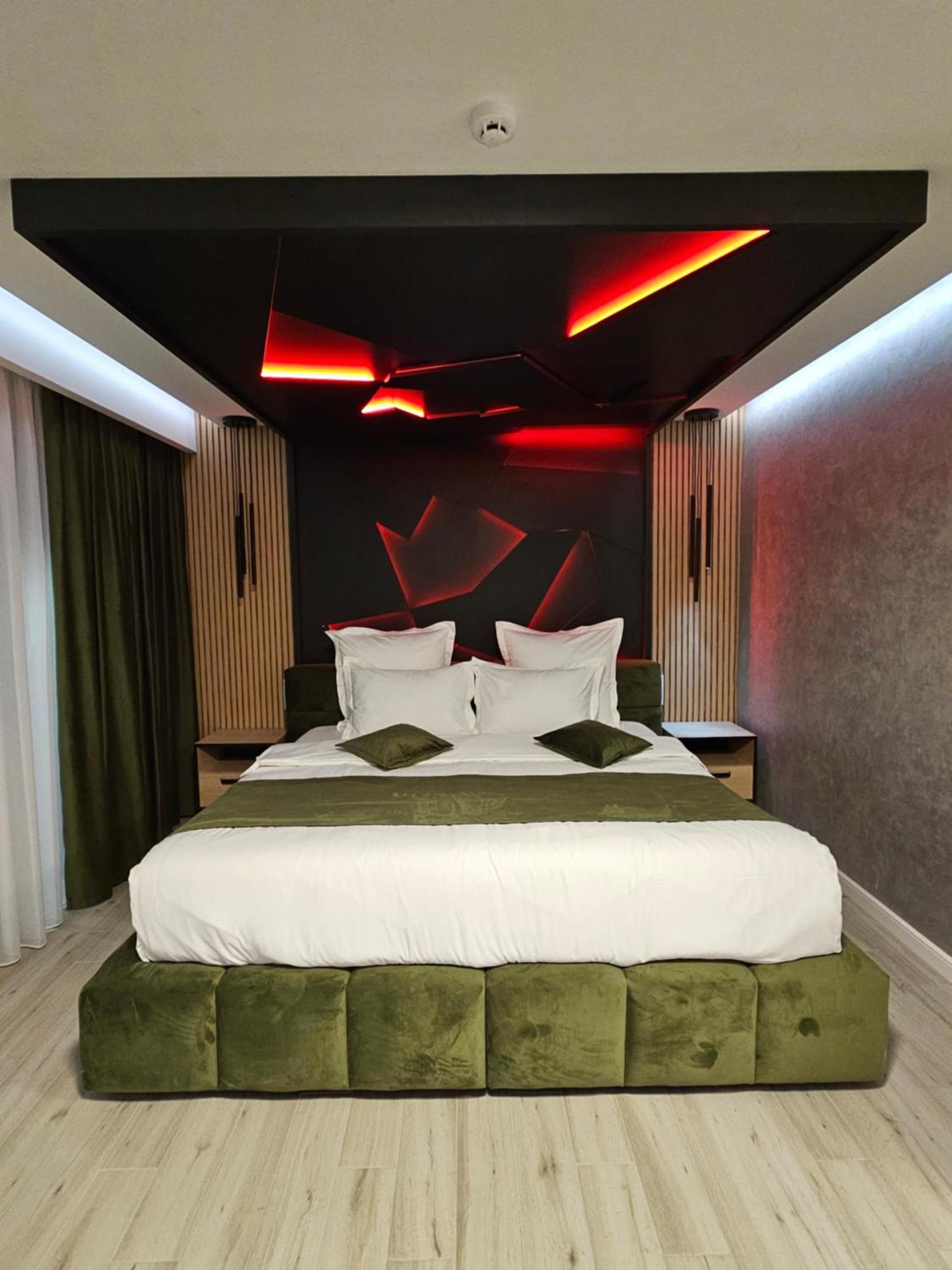 Visan Monarc Boutique Aparthotel - Self Check-In מראה חיצוני תמונה