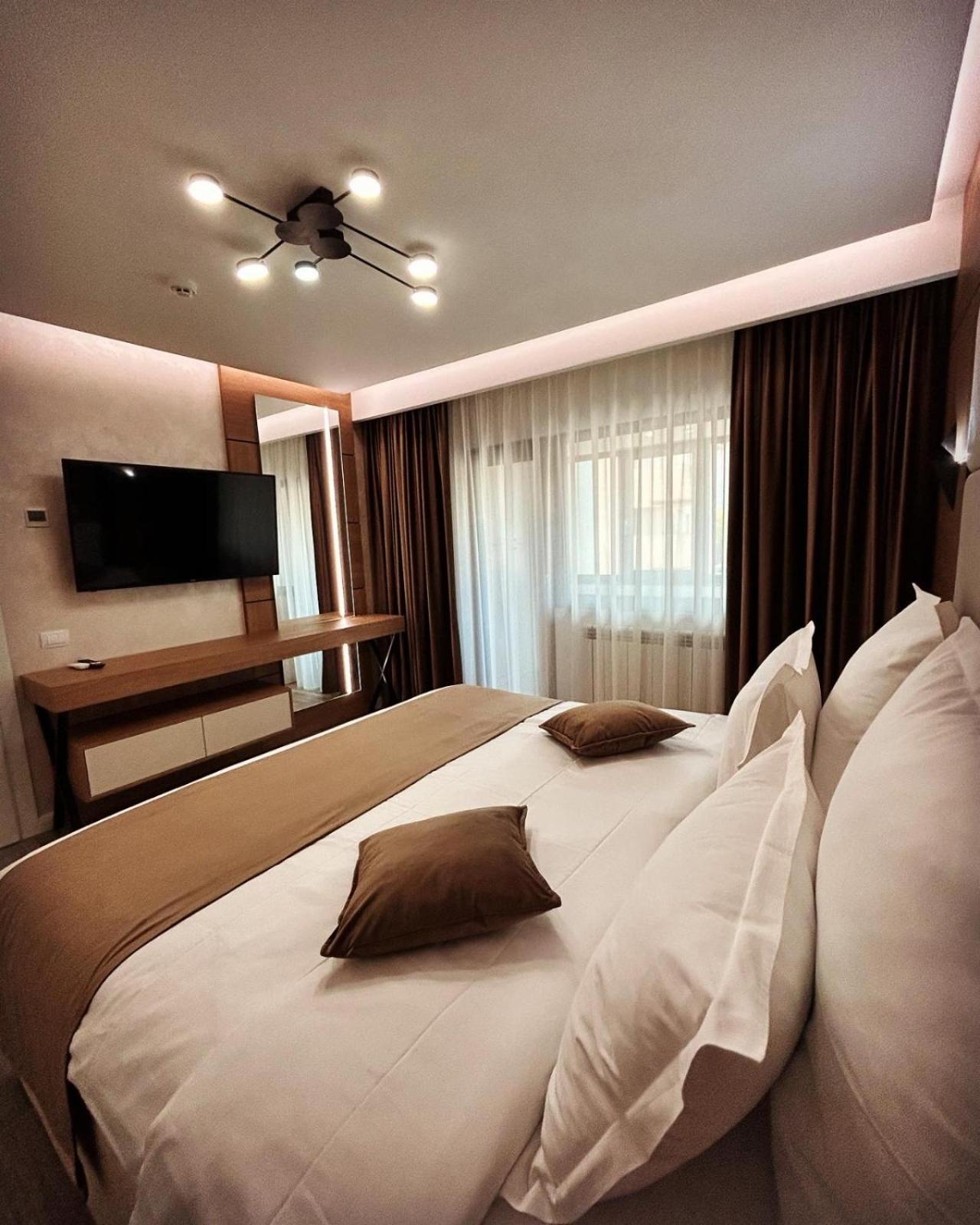 Visan Monarc Boutique Aparthotel - Self Check-In מראה חיצוני תמונה