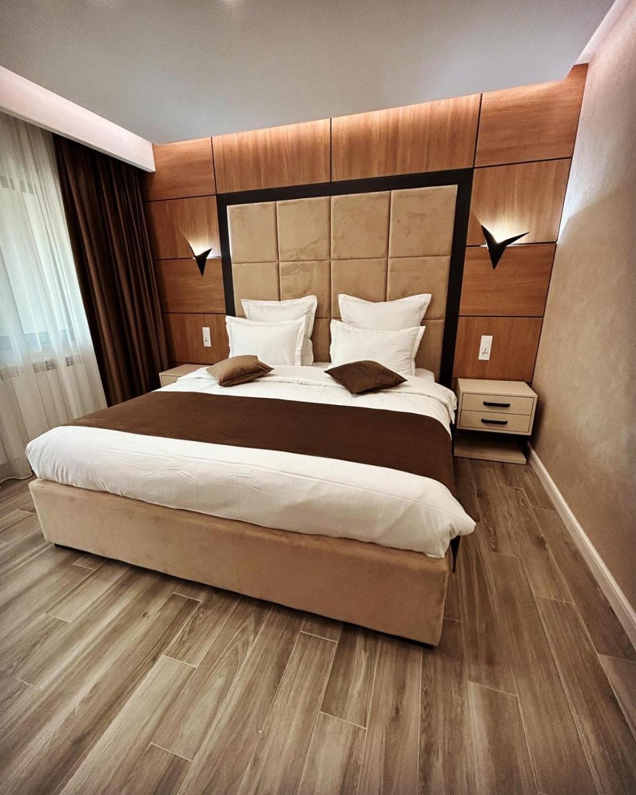 Visan Monarc Boutique Aparthotel - Self Check-In מראה חיצוני תמונה