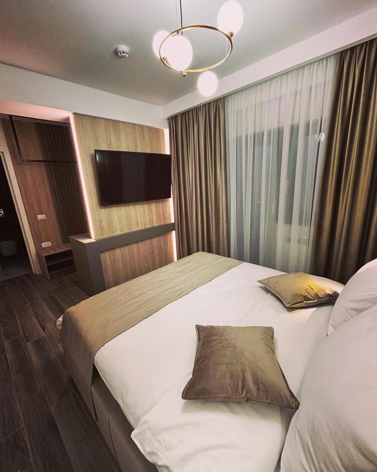 Visan Monarc Boutique Aparthotel - Self Check-In מראה חיצוני תמונה