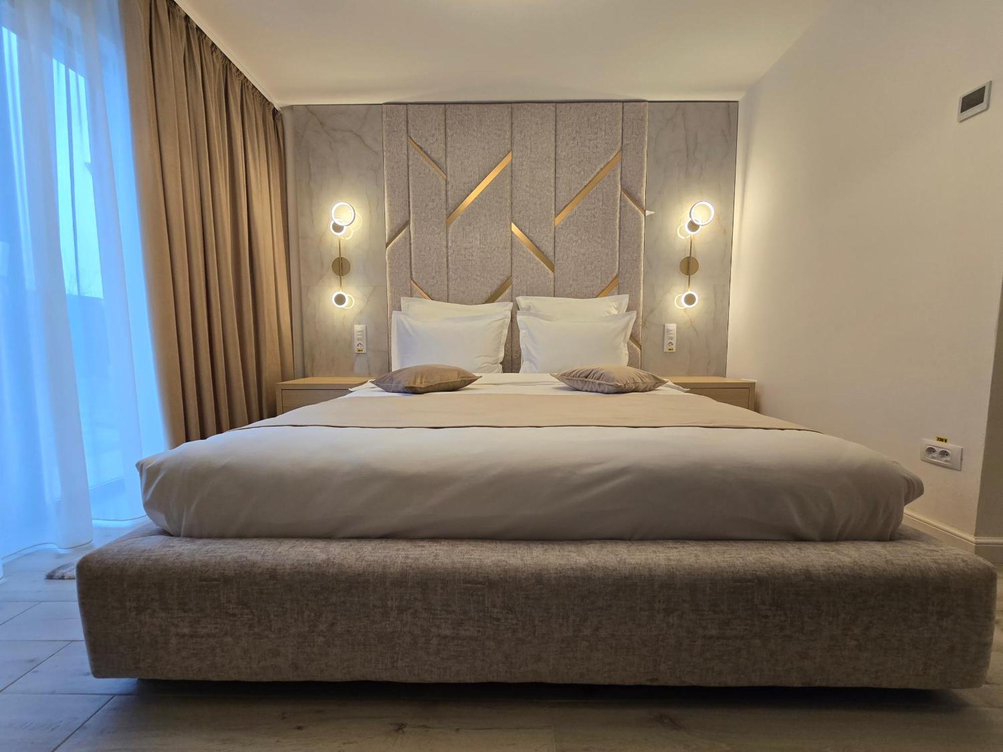 Visan Monarc Boutique Aparthotel - Self Check-In מראה חיצוני תמונה