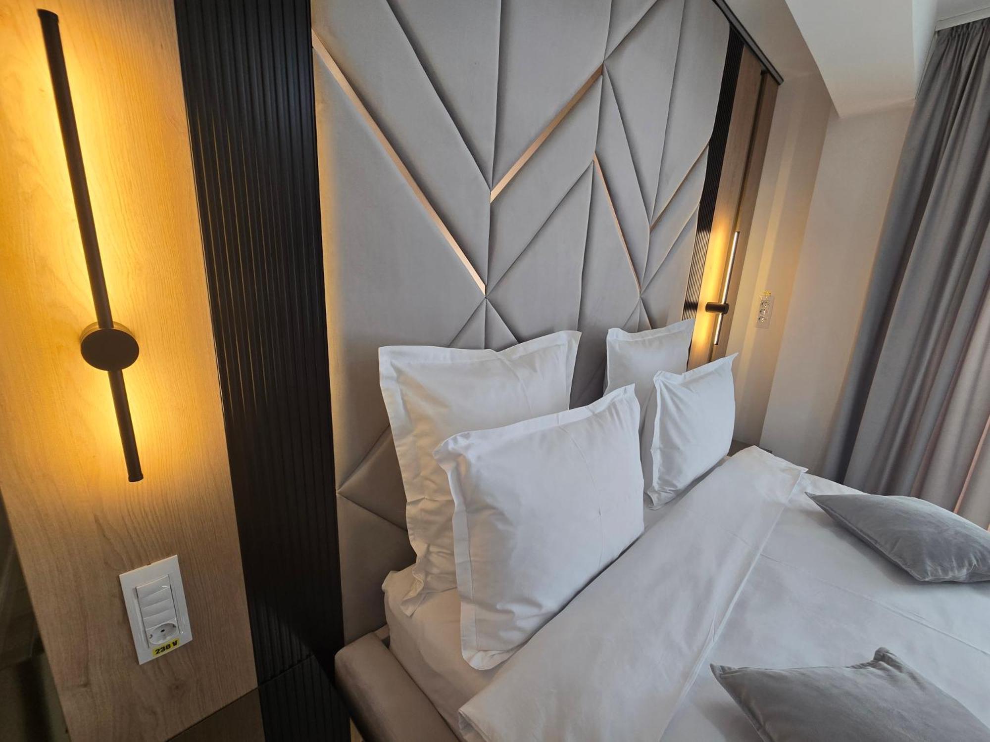 Visan Monarc Boutique Aparthotel - Self Check-In מראה חיצוני תמונה